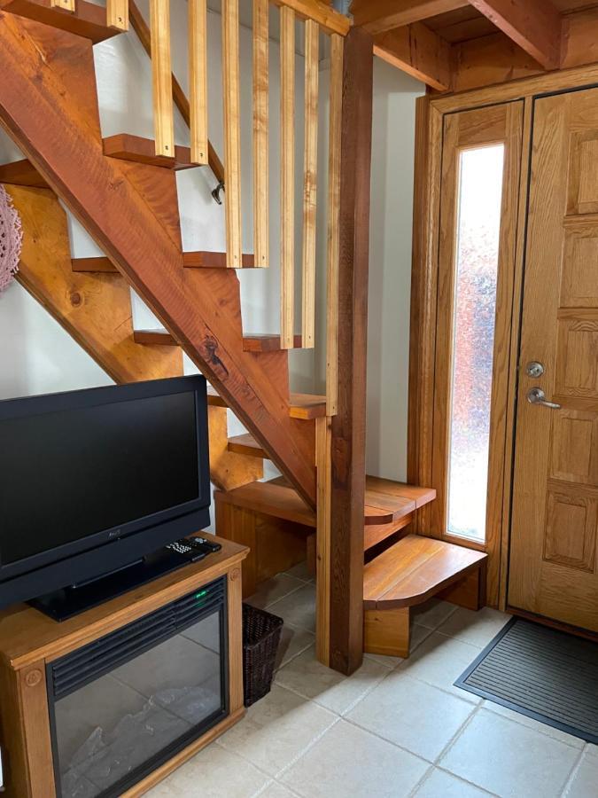 Luna Bed & Breakfast Grand Forks Exteriör bild